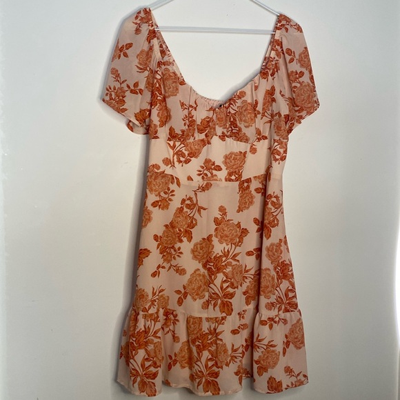 Eliana dynamite mini floral dress - Picture 2 of 7